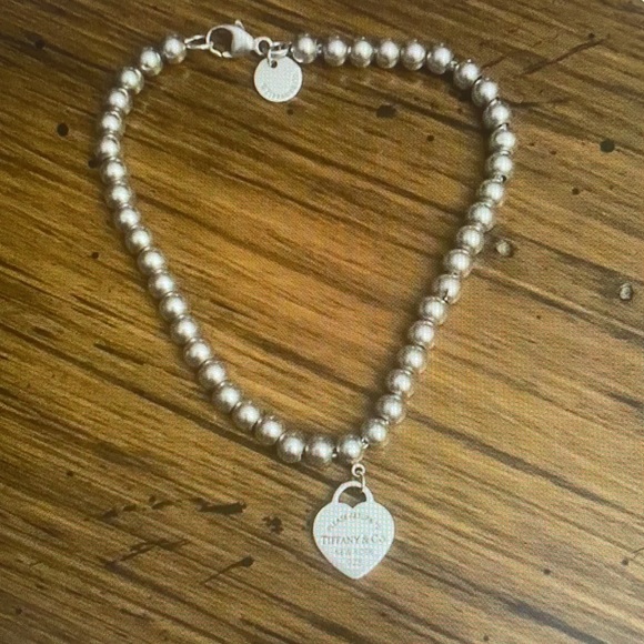 Tiffany & Co. Silver Heart Charm Bracelet - Picture 4 of 8